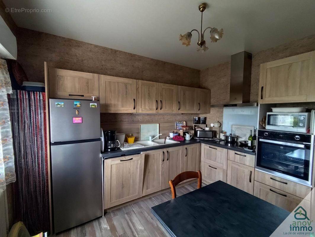 Maison à SAINT-JUNIEN