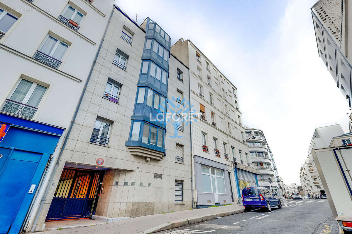 Appartement à PARIS-20E