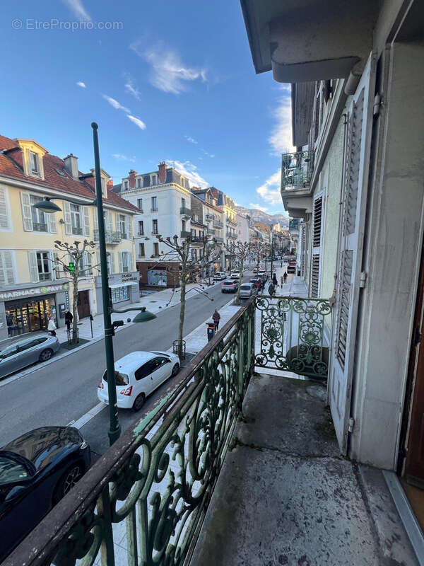 Appartement à AIX-LES-BAINS