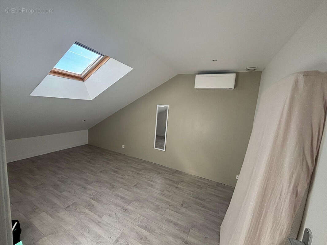 Maison à HARDRICOURT