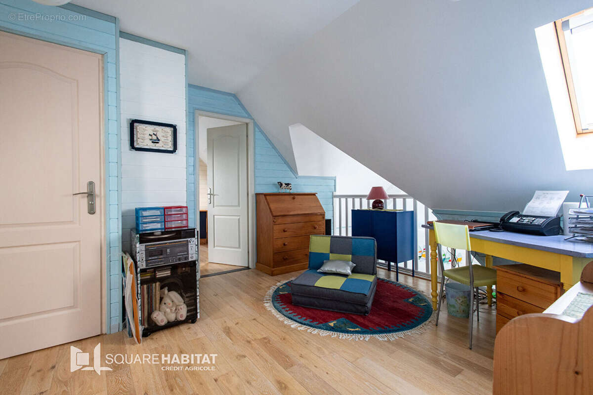 Maison à AIX-EN-ISSART