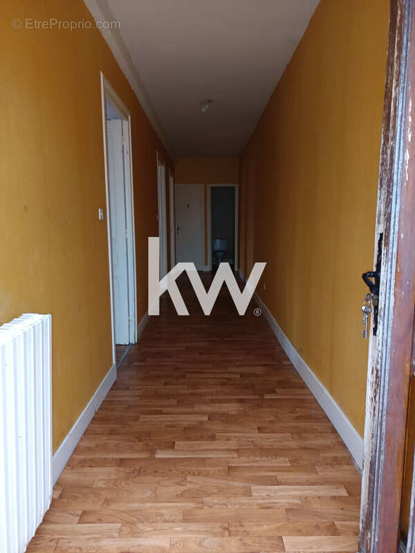 Appartement à PERIGNEUX