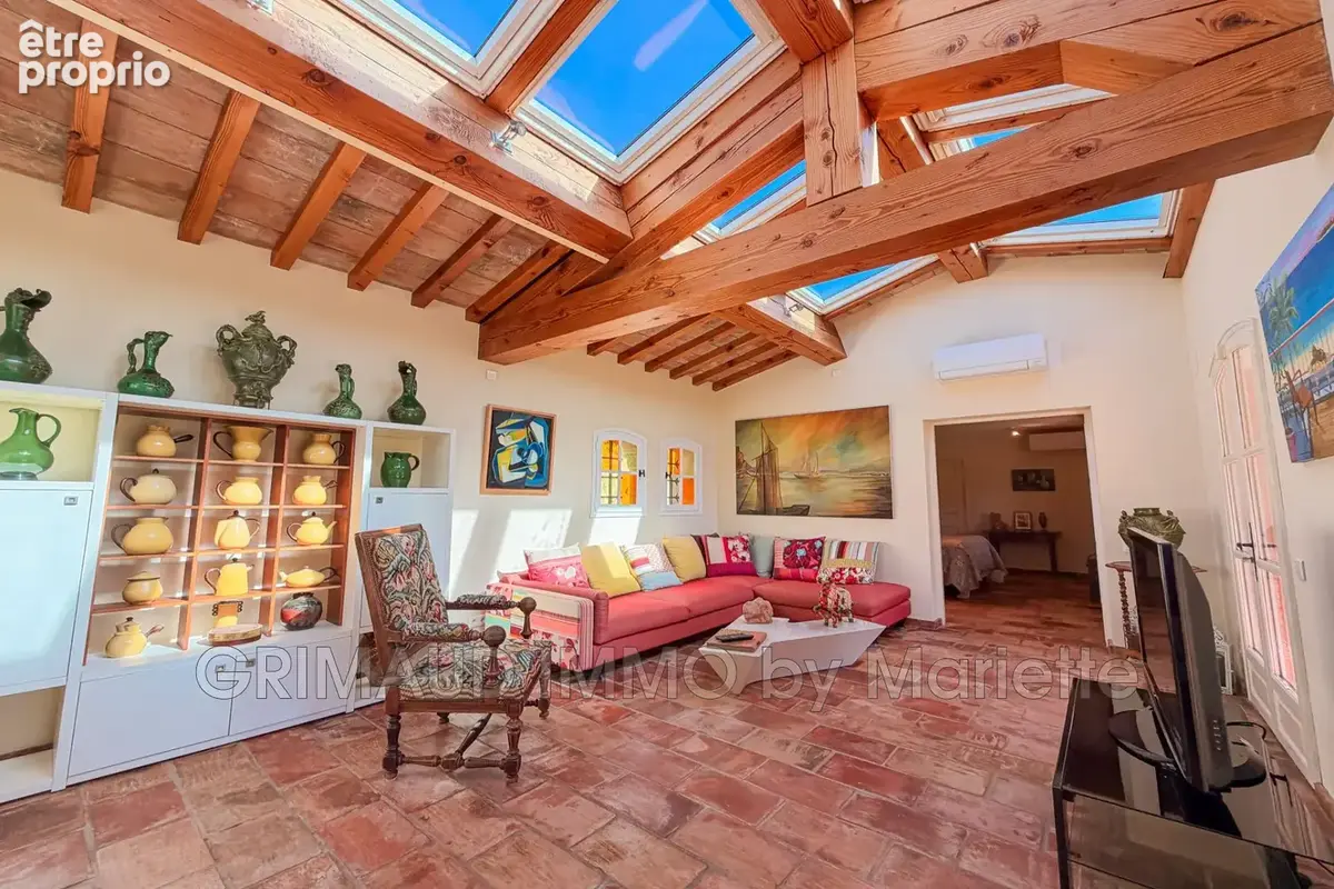 Maison 8 pièces 249 m² à vendre à Plan-De-La-Tour (83120) - photo 8