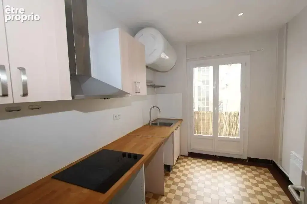 T3 Spécial Investisseur - 66 m² - Loyer 720 € - 8ème étage - Balcon - photo 3
