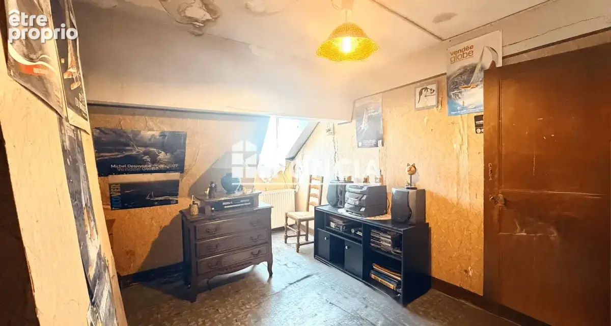 Maison à Rénover 3 pièces, 2 chambres avec garage et beau jardin en Centre Ville de La Flèche - photo 13