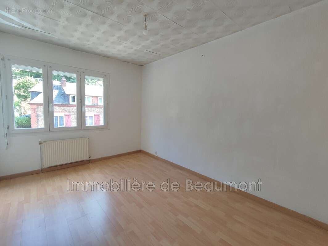 Maison à BEAUMONT-LE-ROGER