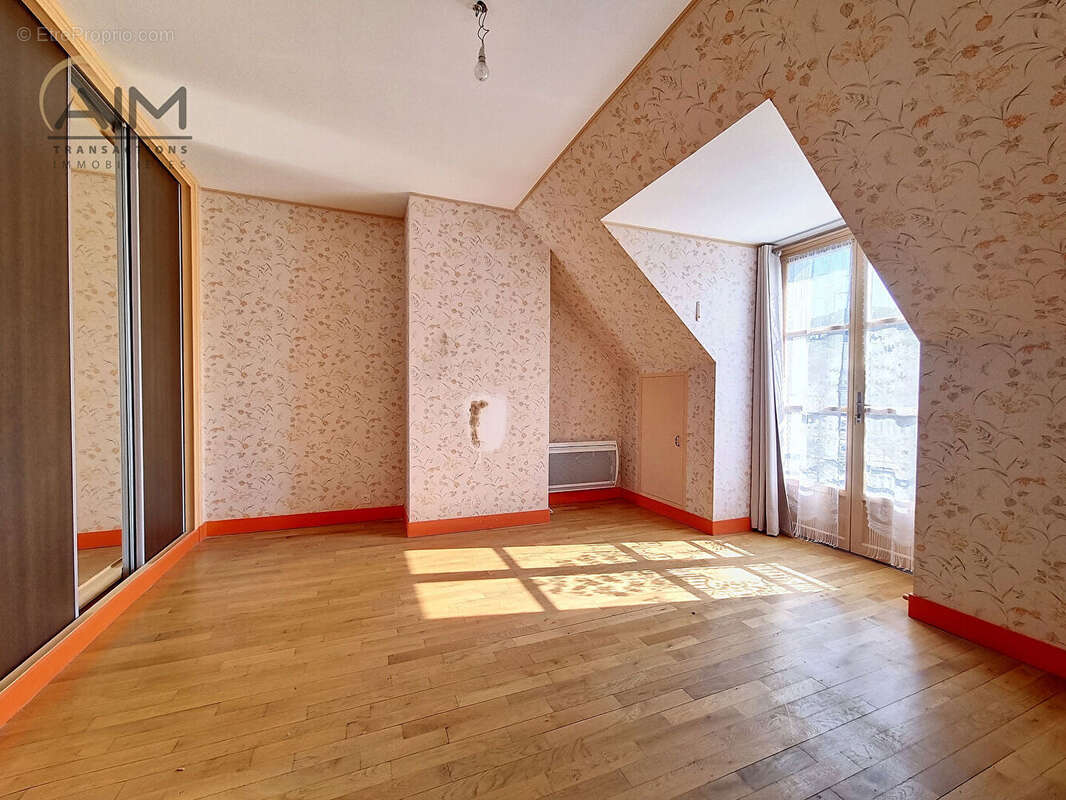 Maison à VERNOU-SUR-BRENNE