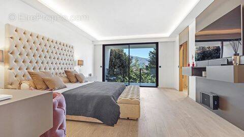 Maison à ROQUEBRUNE-CAP-MARTIN
