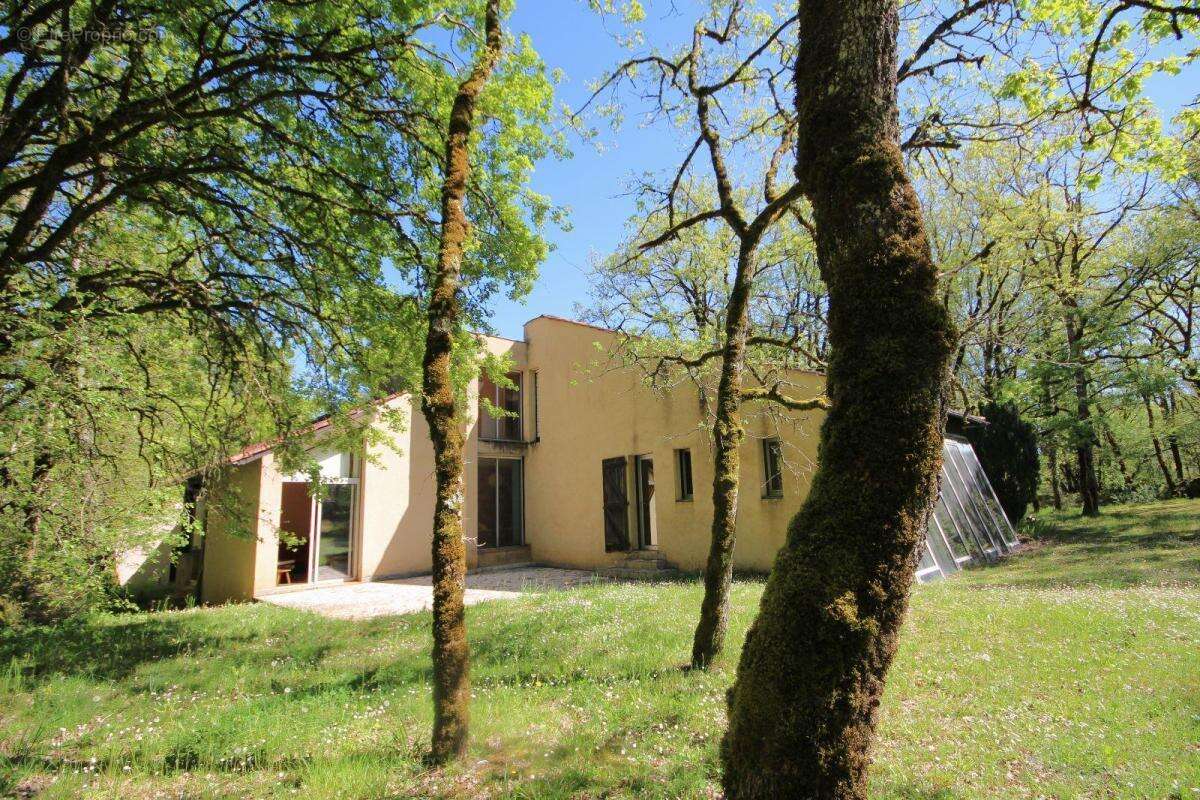 Maison à VILLEFRANCHE-DE-ROUERGUE