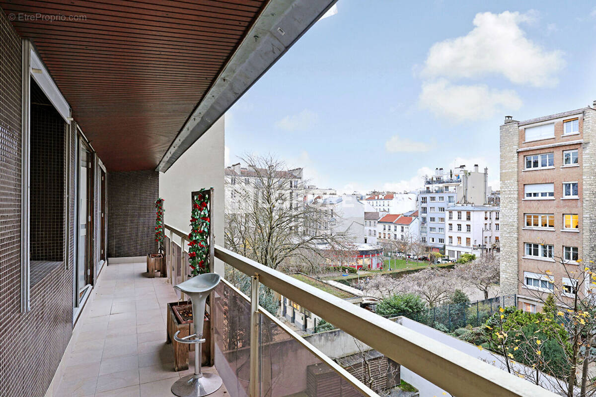 Appartement à PARIS-15E