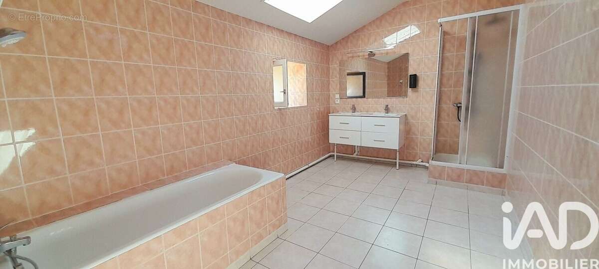 Photo 8 - Maison à LANDEVANT