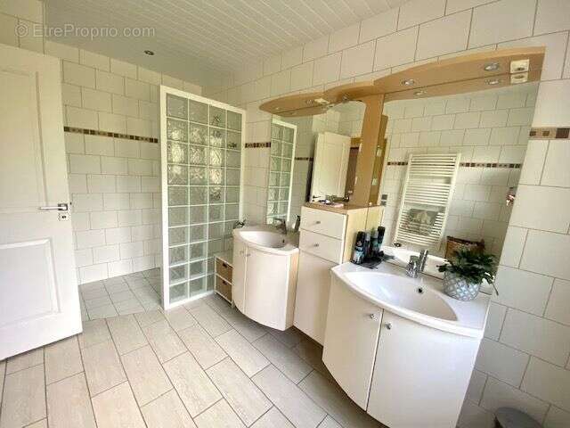 Maison à SAINT-AMAND