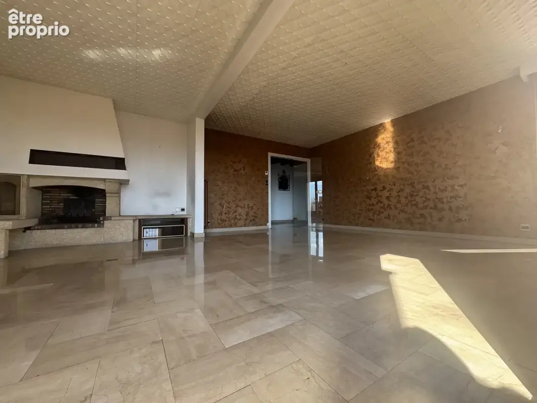 Appartement T4   107m2 -9eme et dernier étage - Visite virtuelle disponible sur demande - photo 2