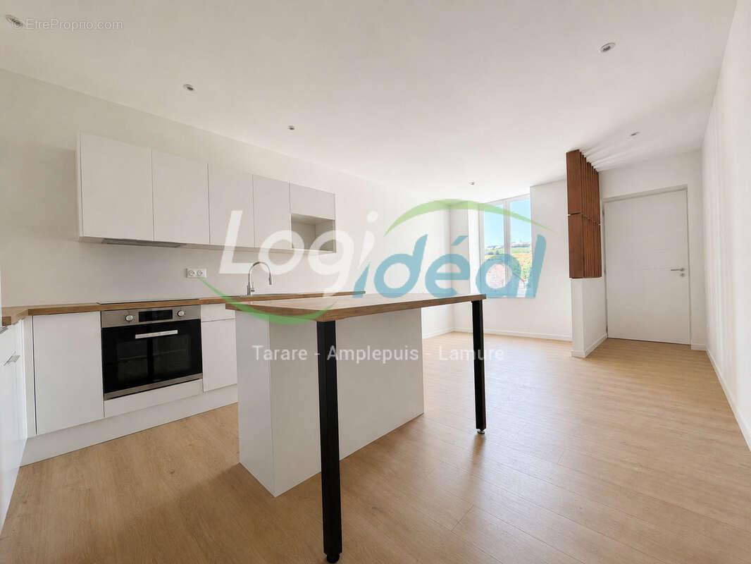 Appartement rénové à neuf - Saint Forgeux - photo 3