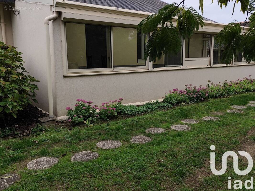 Photo 1 - Maison à LONGUE-JUMELLES