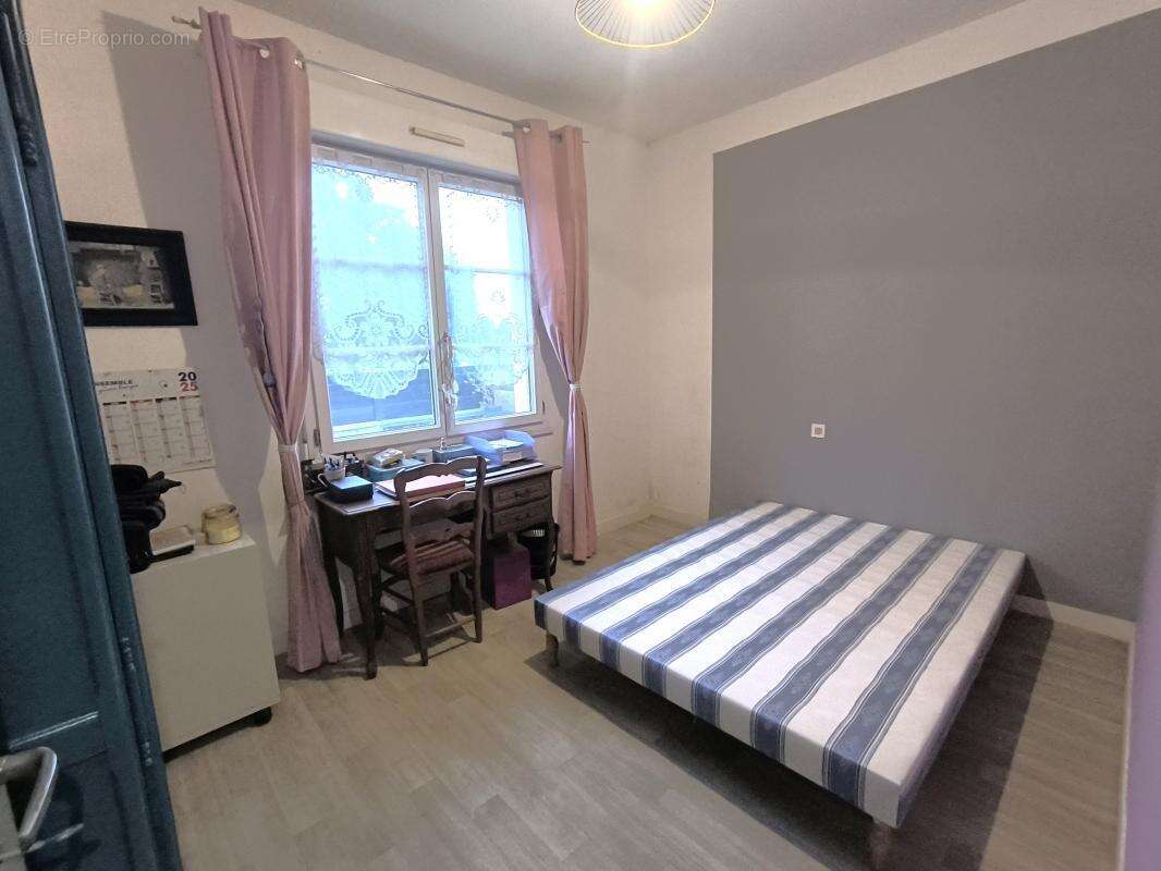 Maison à LA HAYE-DU-PUITS