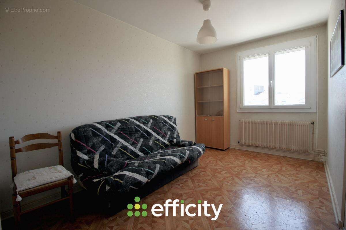 Appartement 65 m² à Villeurbanne  - photo 9