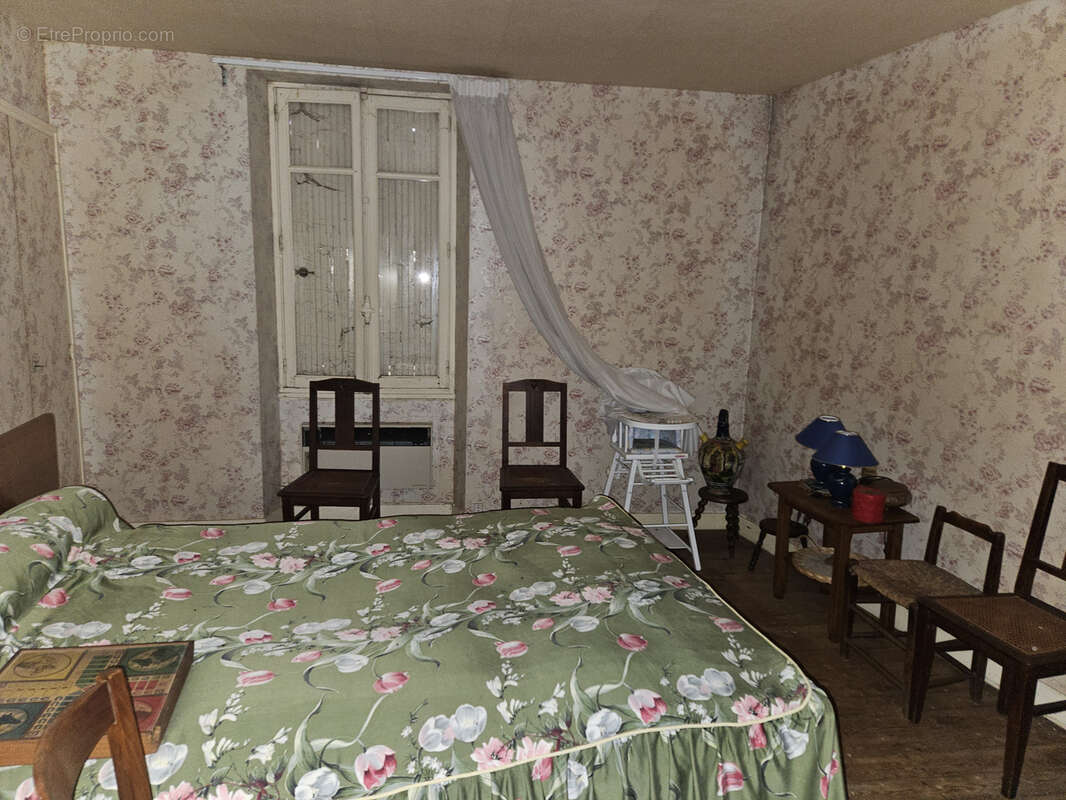 Maison à BUSSIERE-POITEVINE