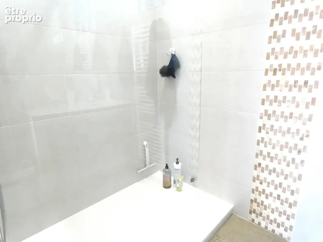 Appartement trés lumineux t3 ascenseur centre ville Alès - photo 13