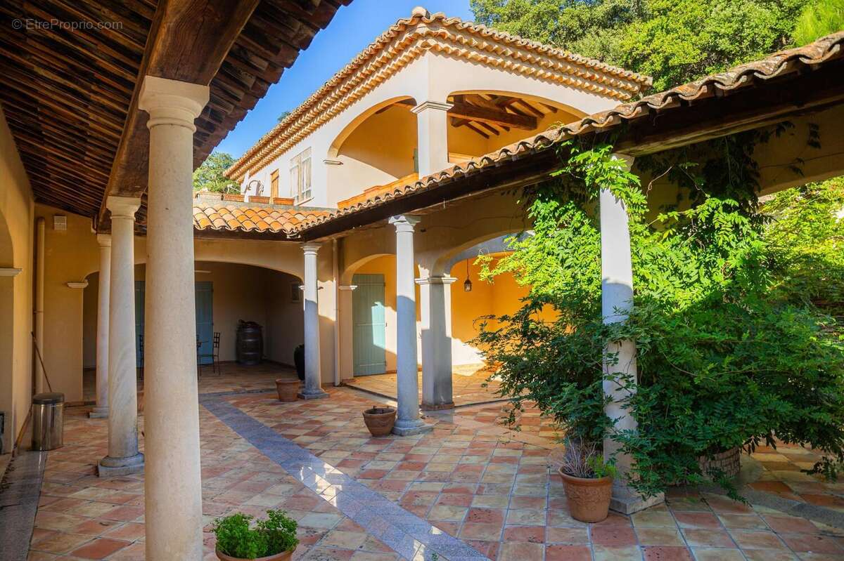 Photo 6 - Maison à LA MOLE