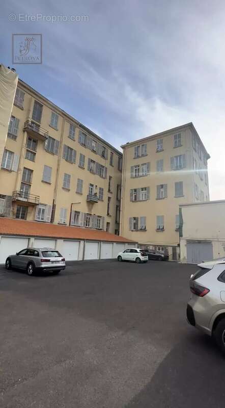NICE CIMIEZ-  Exclusivité studio de 16 m2 -59 000 euros - photo 3