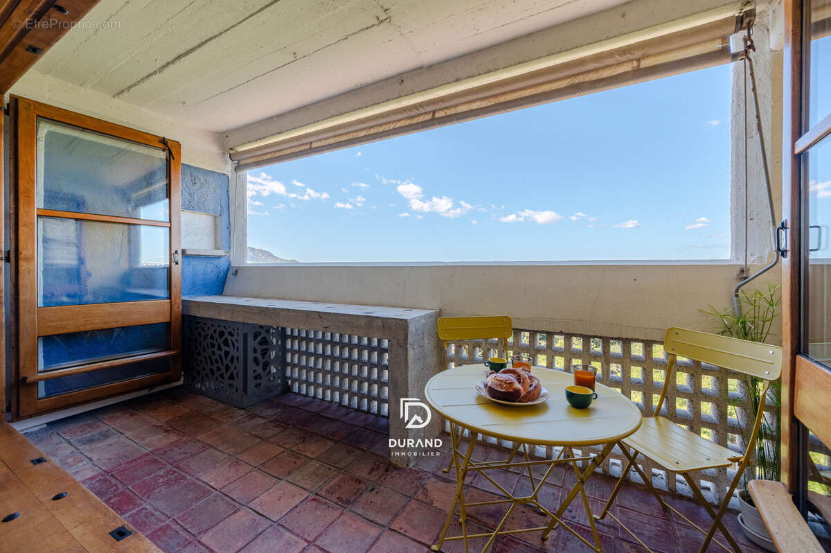 Appartement à MARSEILLE-8E