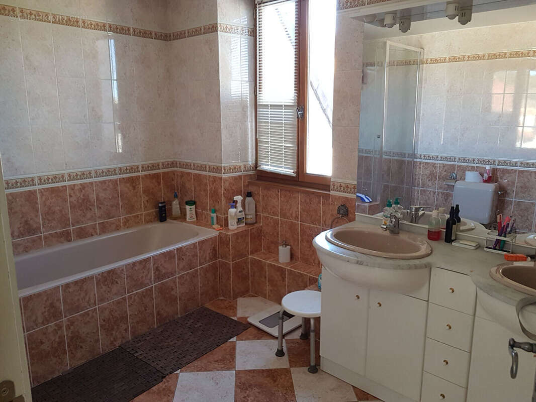 Maison à TRUCY-SUR-YONNE