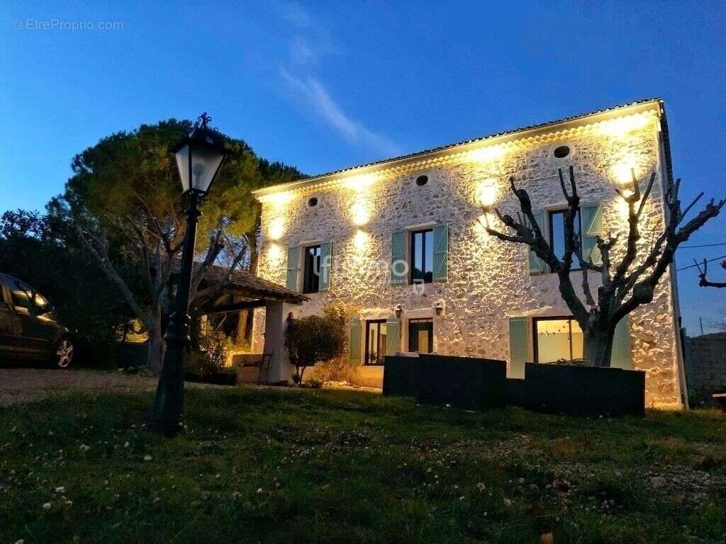 Bastide du 18e entièrement rénovée - photo 3