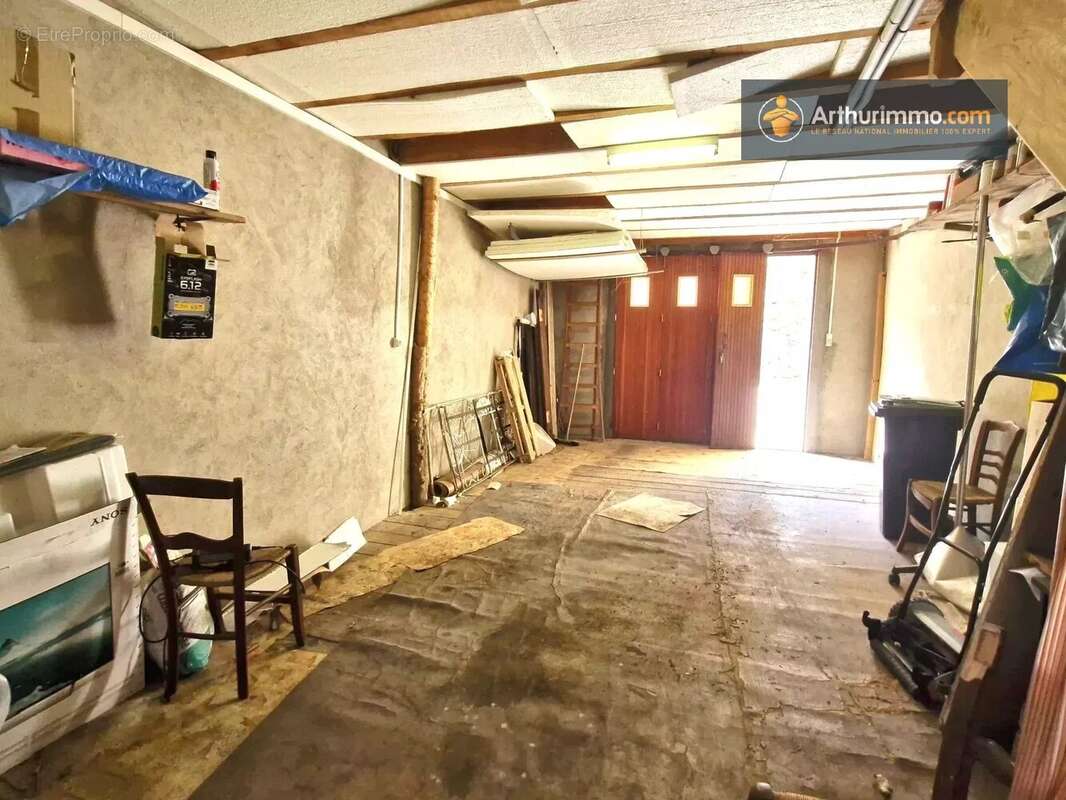 Maison à MONTFERRIER