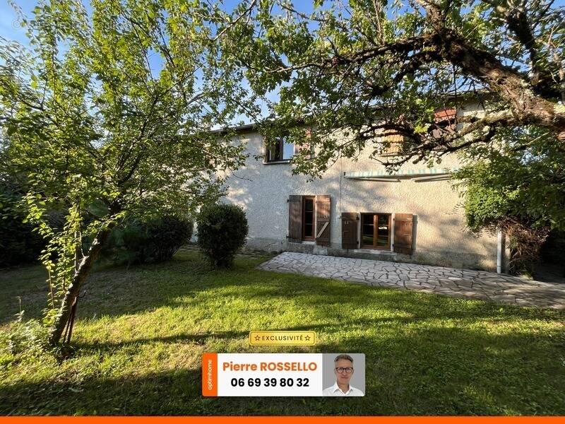 Maison à SAINT-LAURENT-DE-MURE