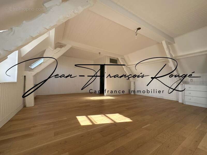 Agon-Coutainville, proche du havre et à deux kilomètres de la plage, maison en pierres de 160 m² ! - photo 8