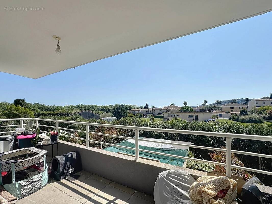 Appartement à MANDELIEU-LA-NAPOULE