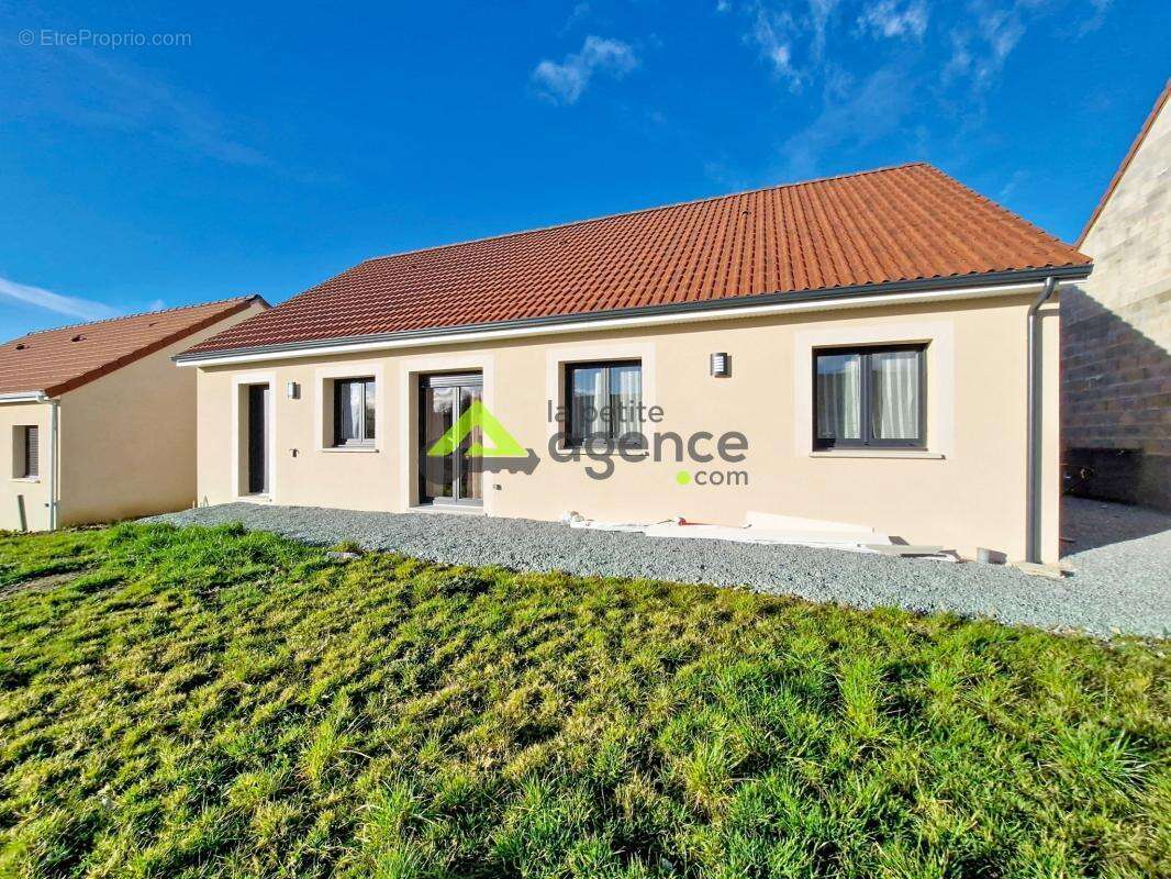 Maison à SAINT-FIEL