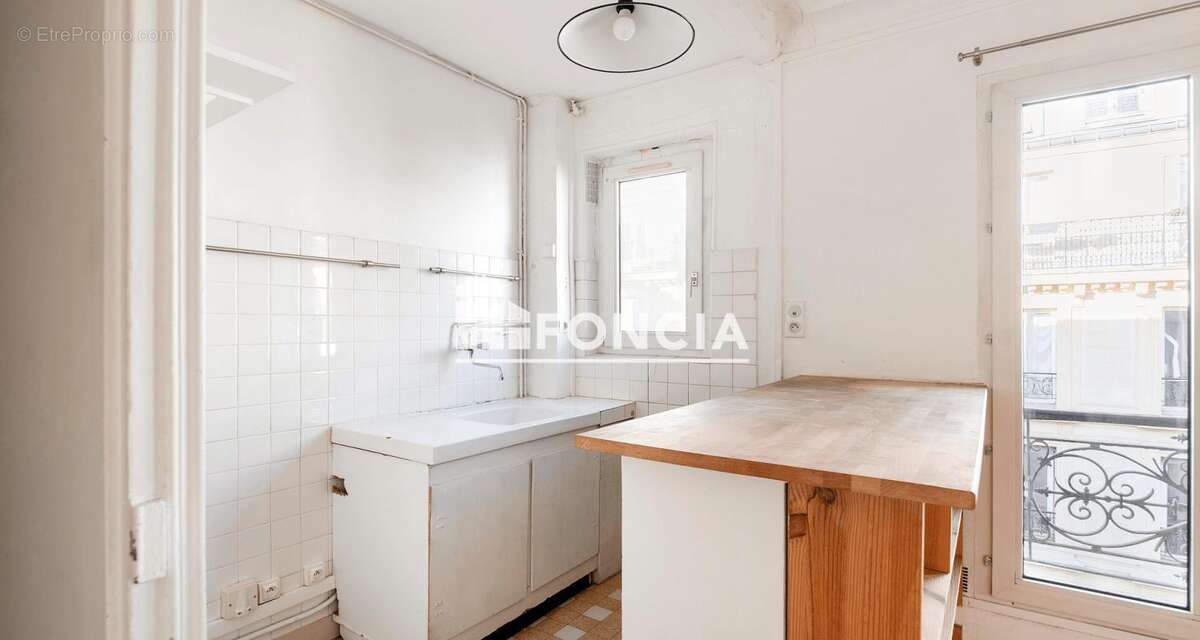 Appartement à PARIS-18E