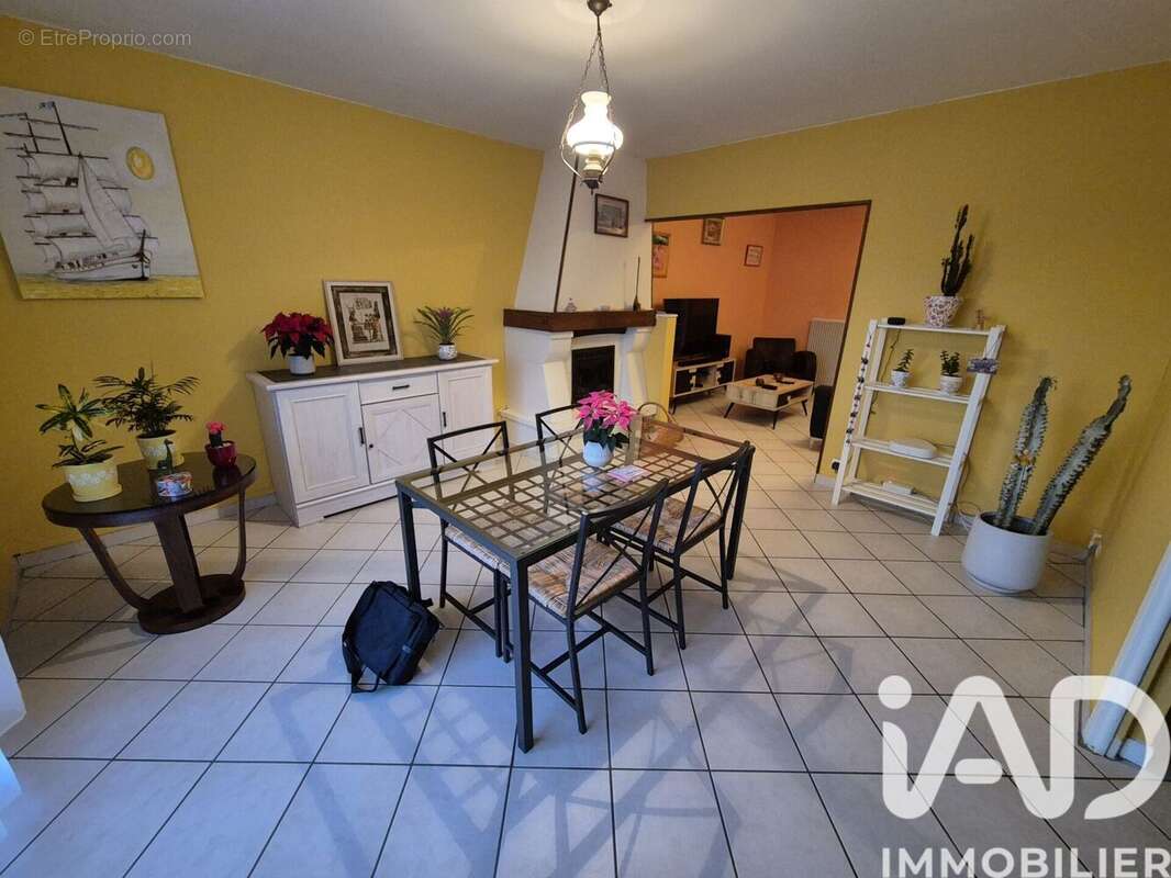 Photo 3 - Maison à LA COURONNE