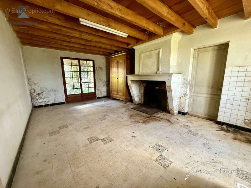 Maison à MOULIETS-ET-VILLEMARTIN