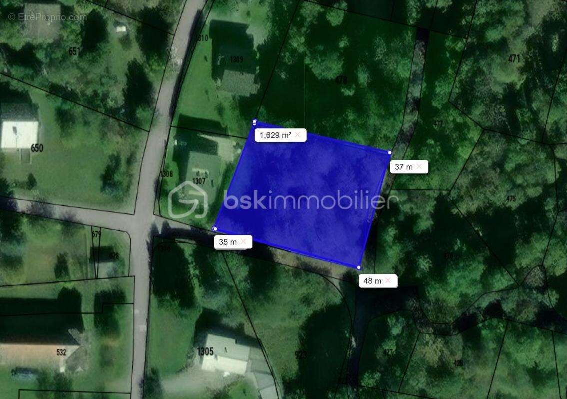 Terrain à LES CHAVANNES-EN-MAURIENNE