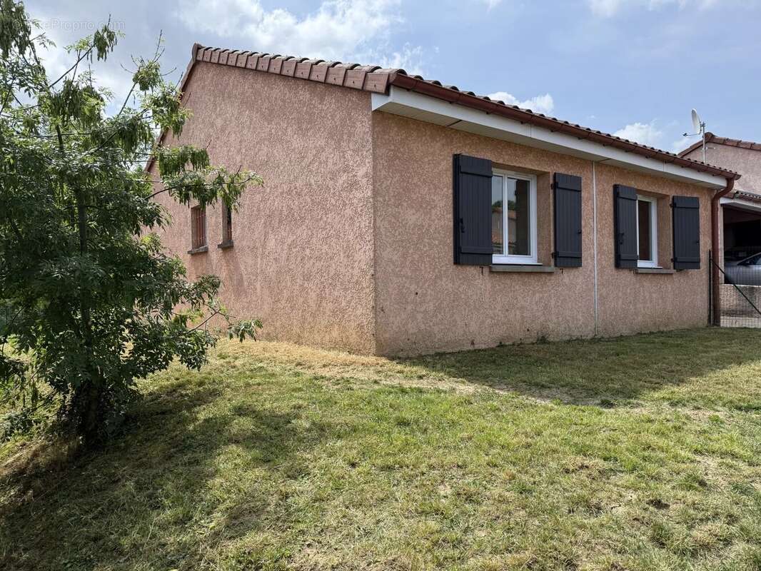 Maison à LA CHAPELLE-DE-GUINCHAY