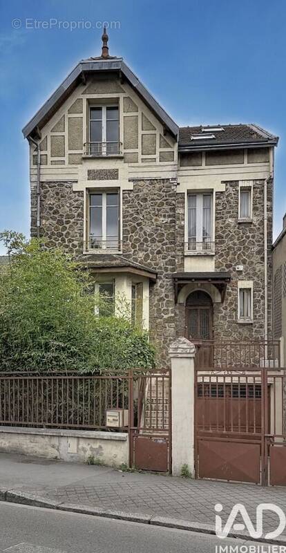 Photo 1 - Maison à PIERREFITTE-SUR-SEINE
