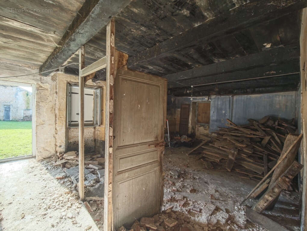 Maison à CHATEAUNEUF-SUR-CHARENTE