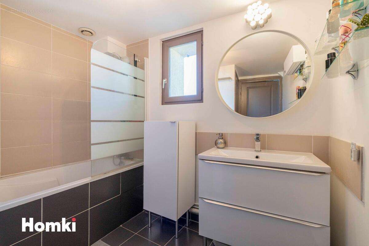 Appartement à MARSEILLE-12E