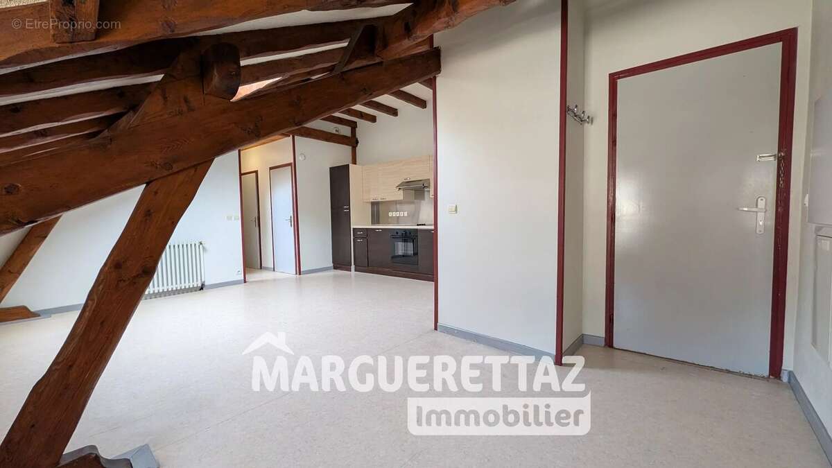 Appartement à SAINT-JEOIRE
