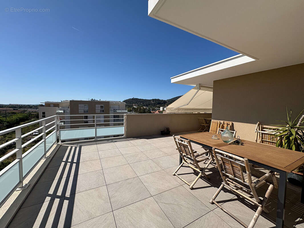 Appartement à HYERES