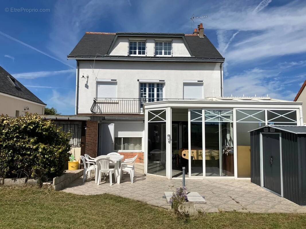 Maison à LA VILLE-AUX-DAMES