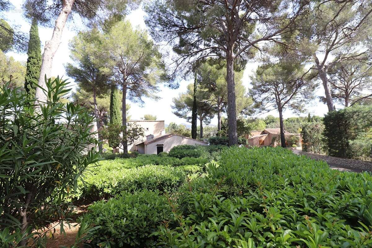 Appartement à SAINT-CYR-SUR-MER