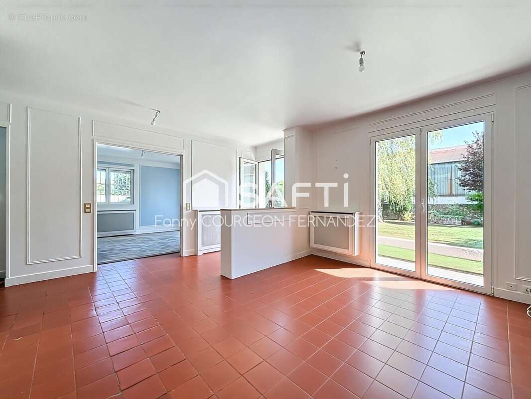 Photo 4 - Maison à LE MESNIL-AUBRY