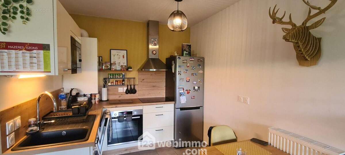 Appartement à MAZERES-LEZONS