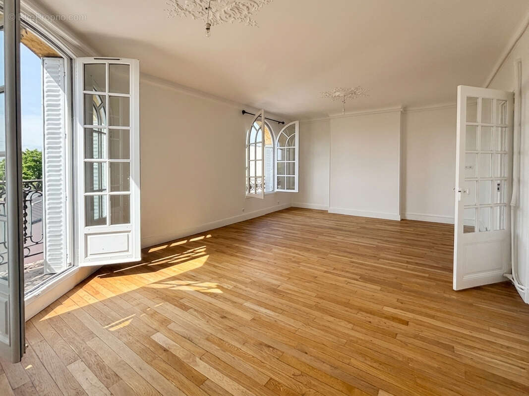 Appartement à LE VESINET