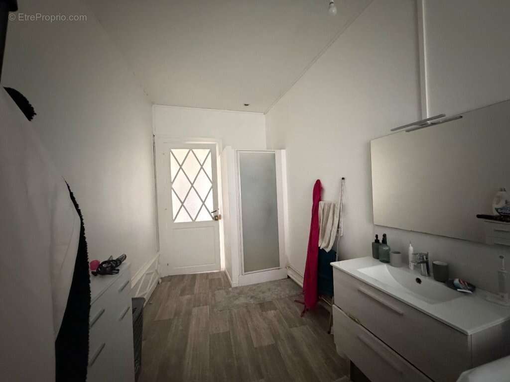 Appartement à PARAY-LE-MONIAL