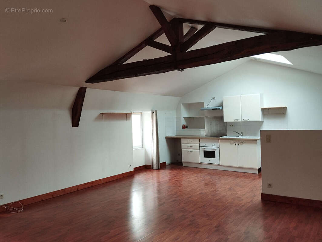 Appartement à COGNAC